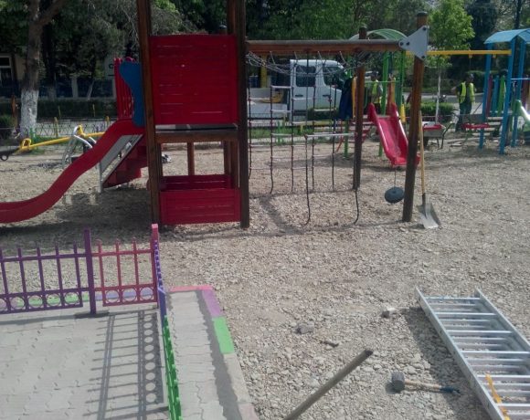 Loc de joaca Primaria Voluntari – 2