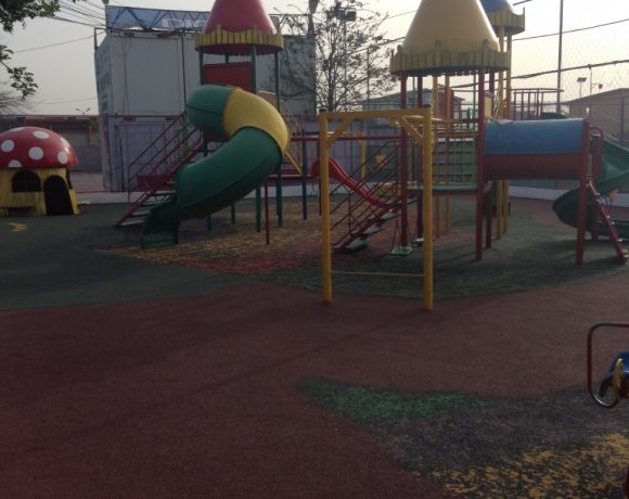 Loc de joaca Parc Primaria Voluntari