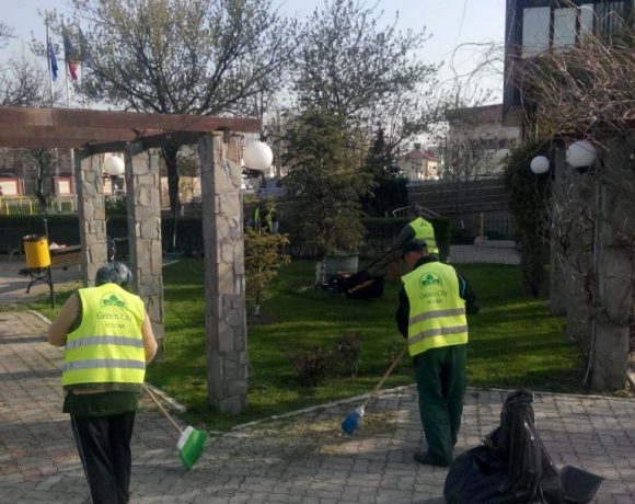 Lucrari intretinere spatiu verde Parc Primaria Voluntari